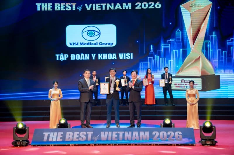 HỆ THỐNG BỆNH VIỆN MẮT VISI ĐƯỢC VINH DANH  DỊCH VỤ Y TẾ NHÃN KHOA CHẤT LƯỢNG TỐT NHẤT VIỆT NAM 2026 TẠI LỄ TRAO GIẢI THE BEST VIỆT NAM 2026